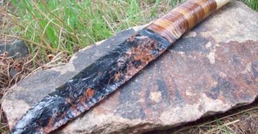 How to Make Knife in the Wild from wet wood